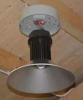 Hi Bay Light Lift