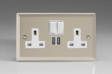 (image for) Varilight 2G USB + Unswitched Socket XDQ5U2WS